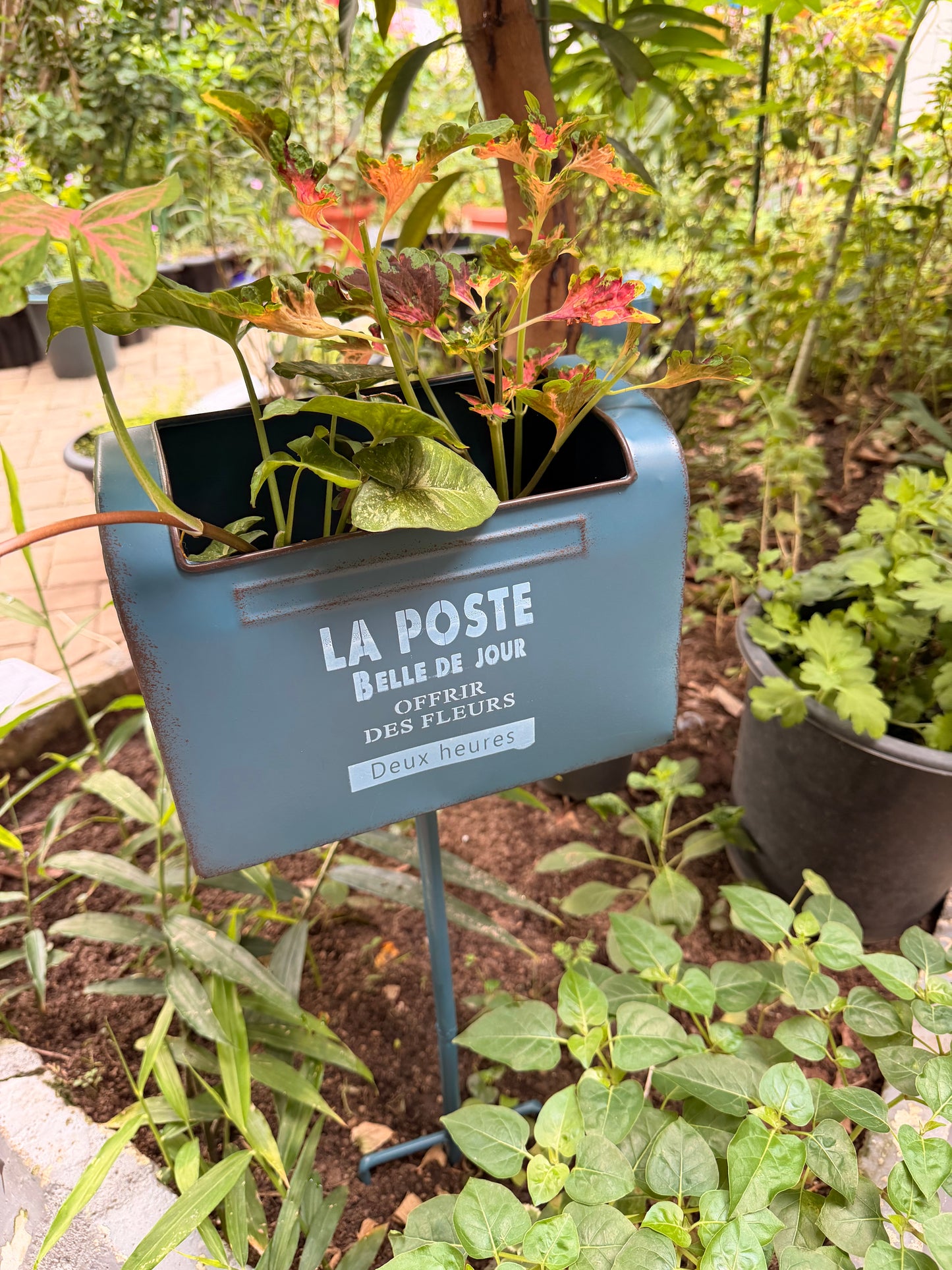 Wrought Iron Metal garden planter