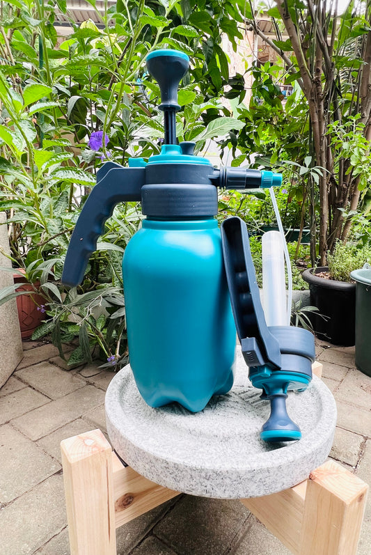 Pressure Sprayer 2L with replacement sprayer head
