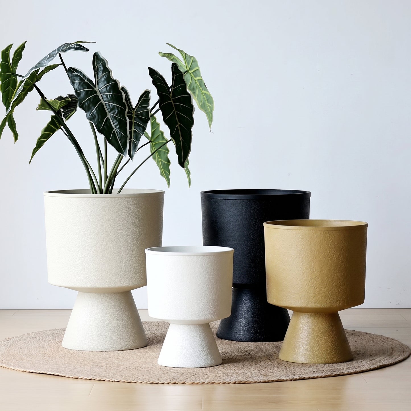 Pedestal planter