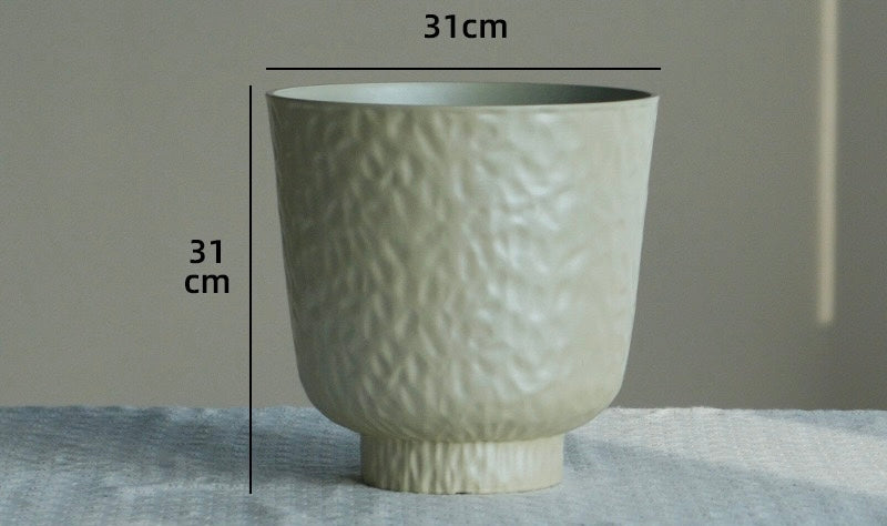 Textured Planter/Pot with tray